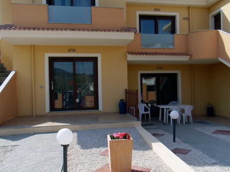 Residence Ibiscus Кастельсардо Экстерьер фото